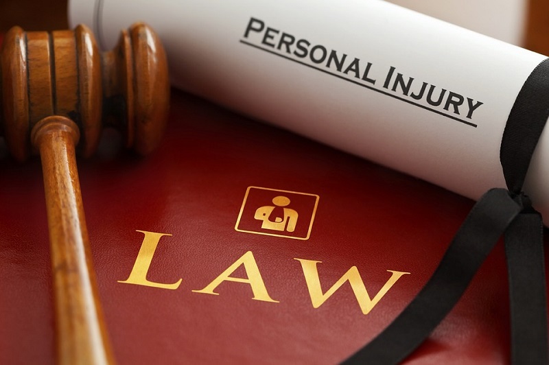 What Does a Personal Injury Attorney Do and When Do You Need One?